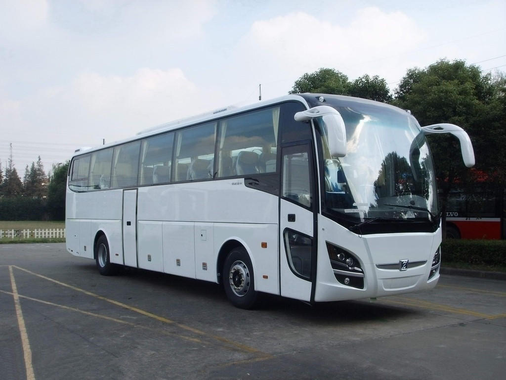37座金龍-旅游租車(chē)